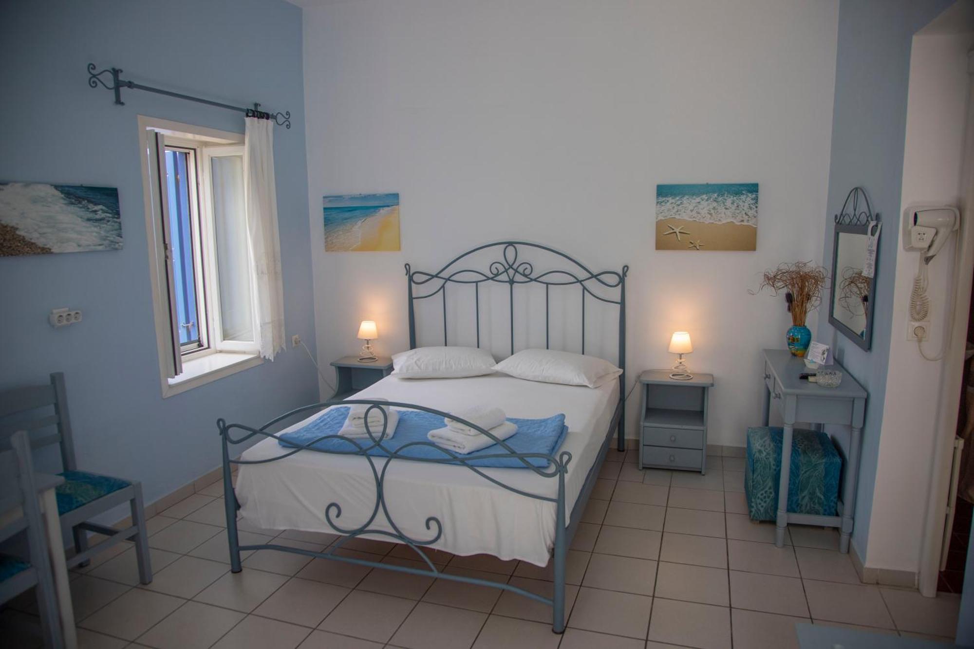 Pension Barbara Katápola Extérieur photo